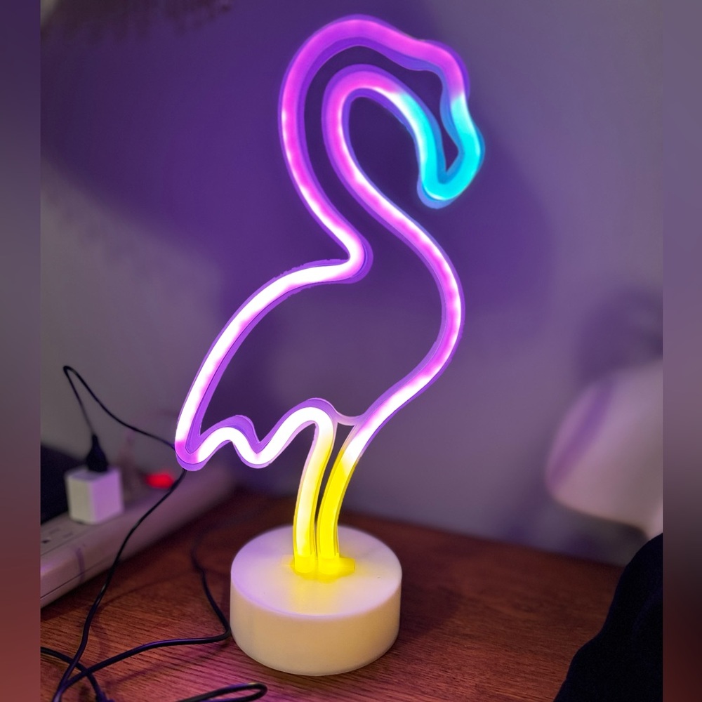 NWT Pink Flamingo LED Neon Light USB/Battery Operation Night Light on Pedestal